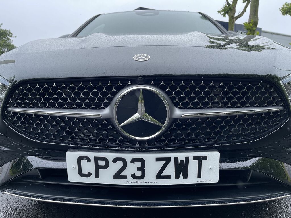 Mercedes-Benz A Class A 180 Amg Line Premium Black #4