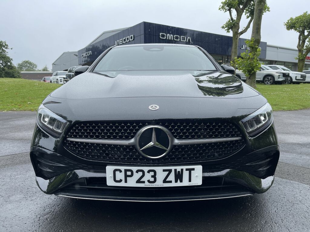 Mercedes-Benz A Class A 180 Amg Line Premium Black #2
