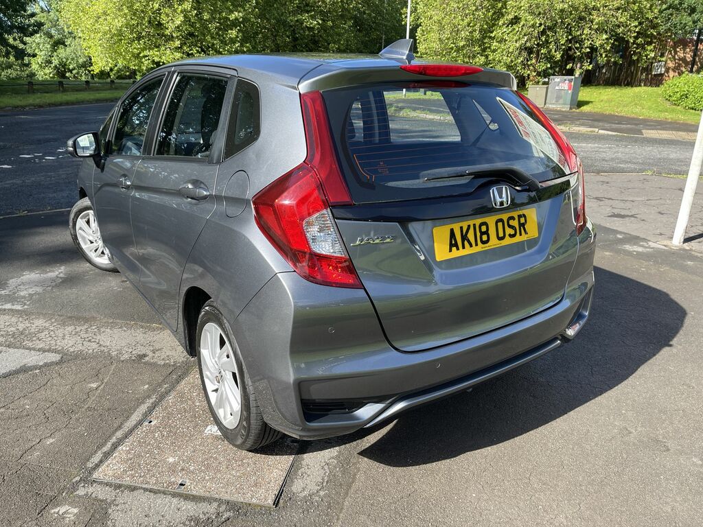 Honda Jazz I-vtec Se Grey #6