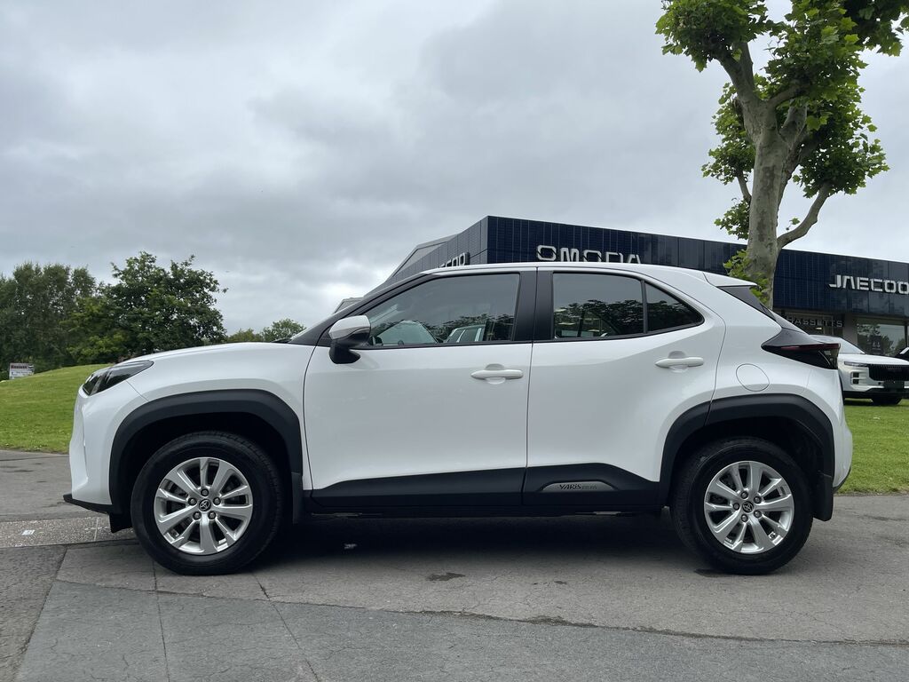 Toyota Yaris Cross Icon White #5