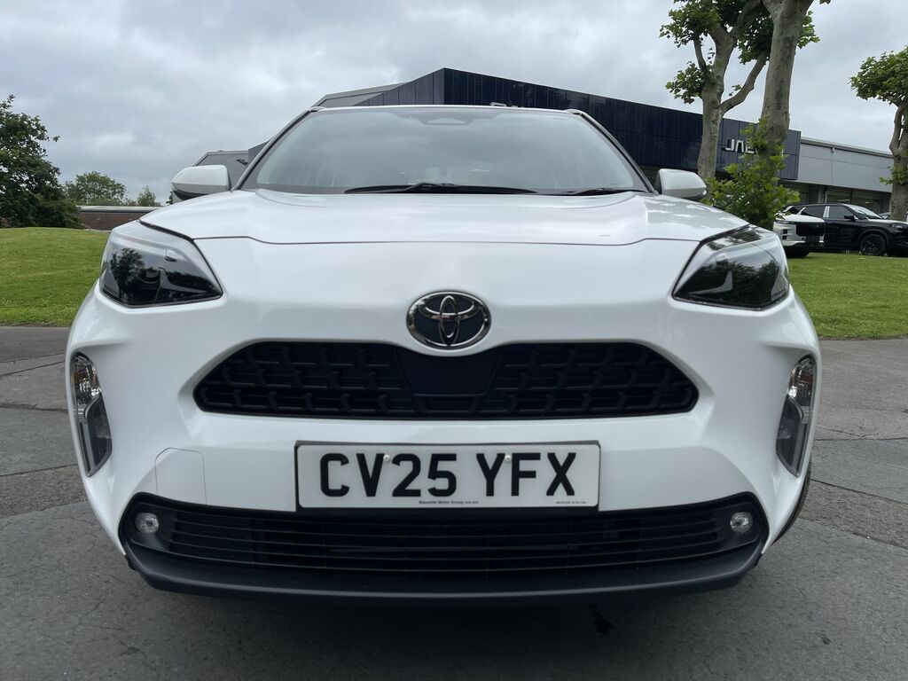 Toyota Yaris Cross Icon White #2