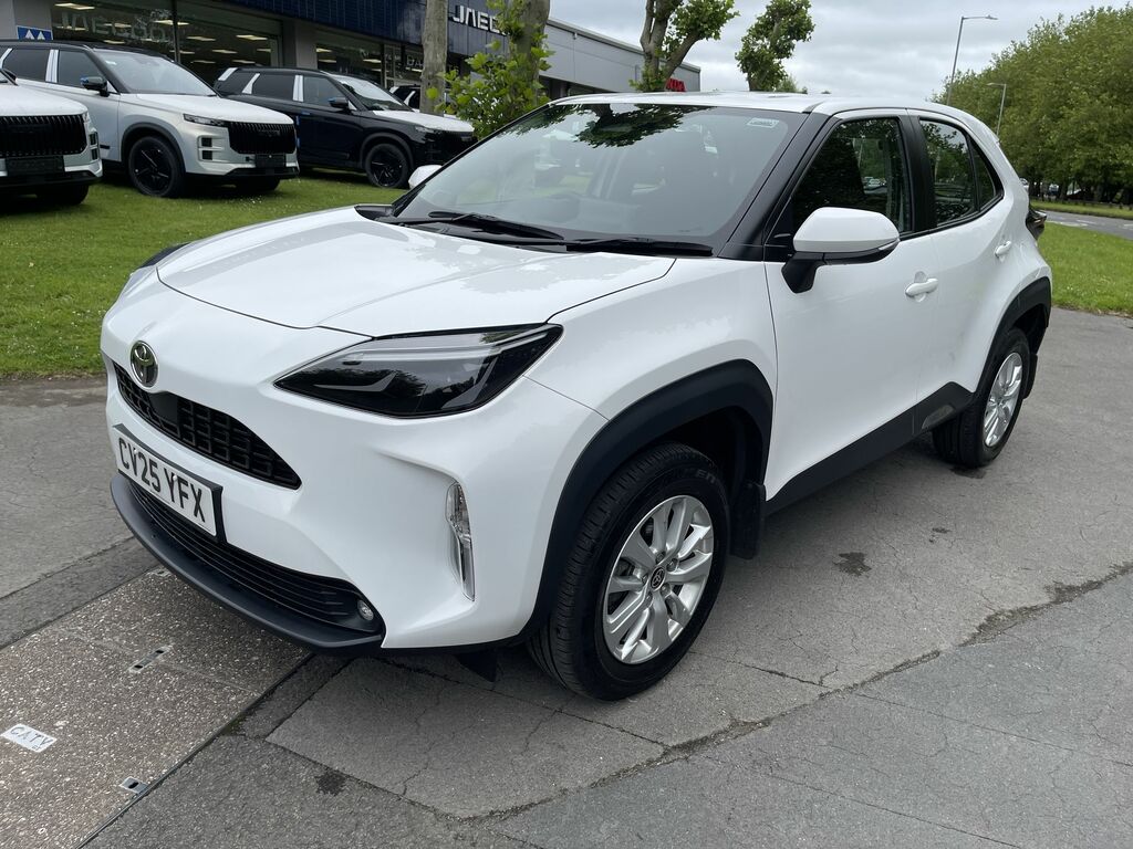 Toyota Yaris Cross Icon White #3