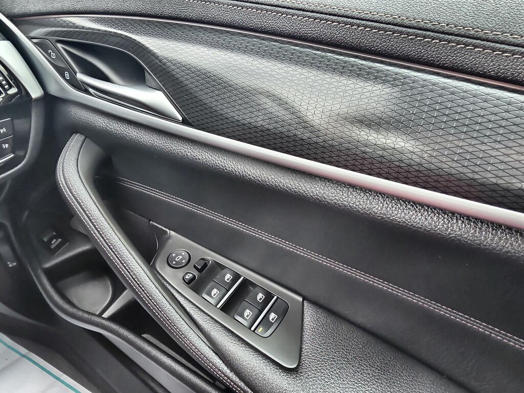 BMW 5 Series 520D M Sport Touring Blue #15
