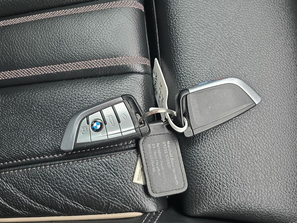 BMW 5 Series 520D M Sport Touring Blue #35