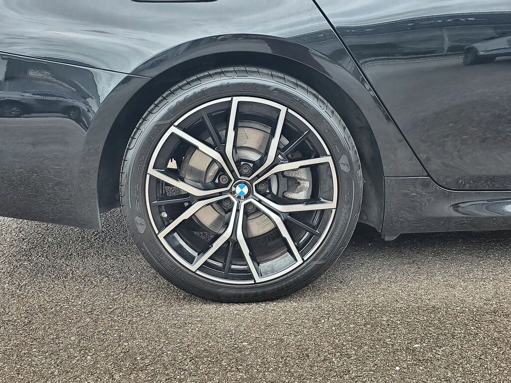 BMW 5 Series 520D M Sport Touring Blue #11