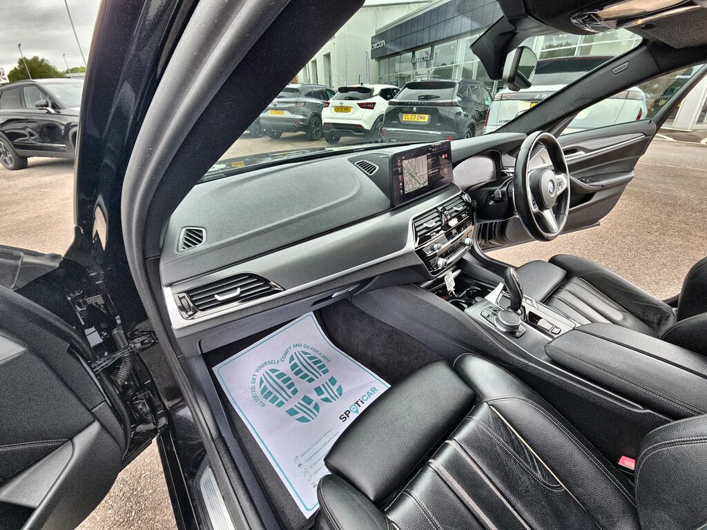 BMW 5 Series 520D M Sport Touring Blue #33