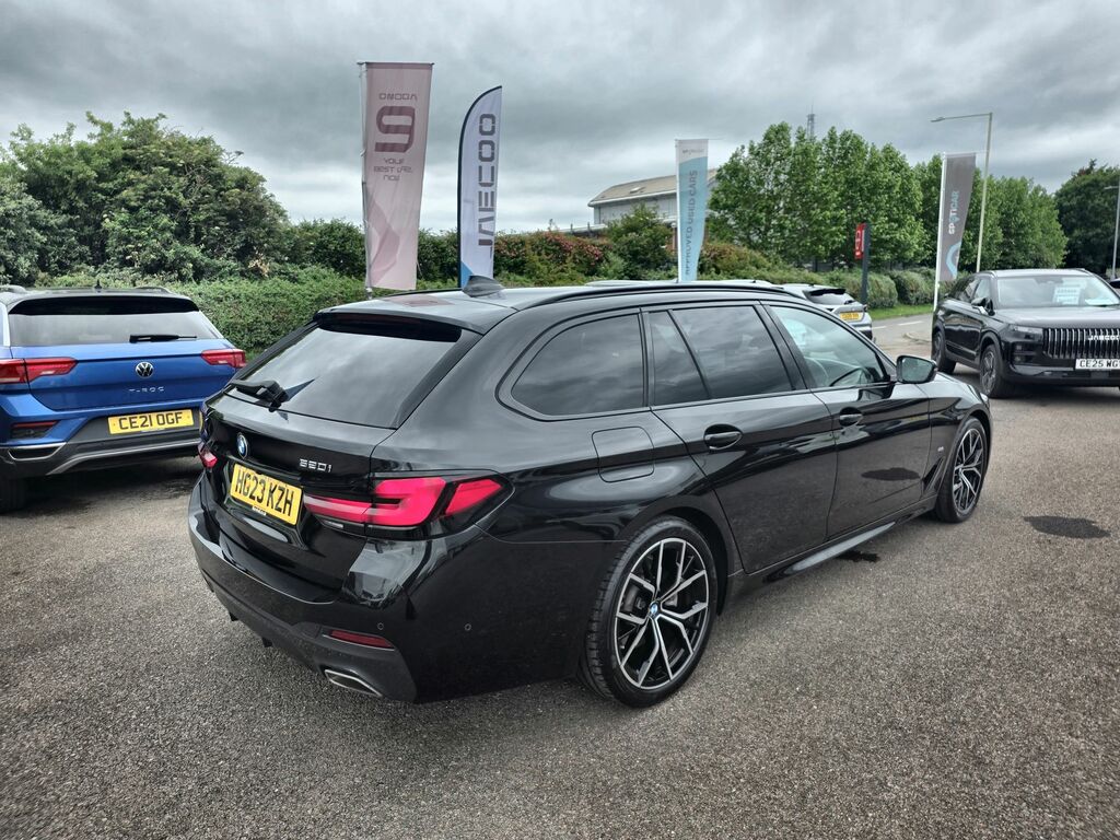 BMW 5 Series 520D M Sport Touring Blue #9