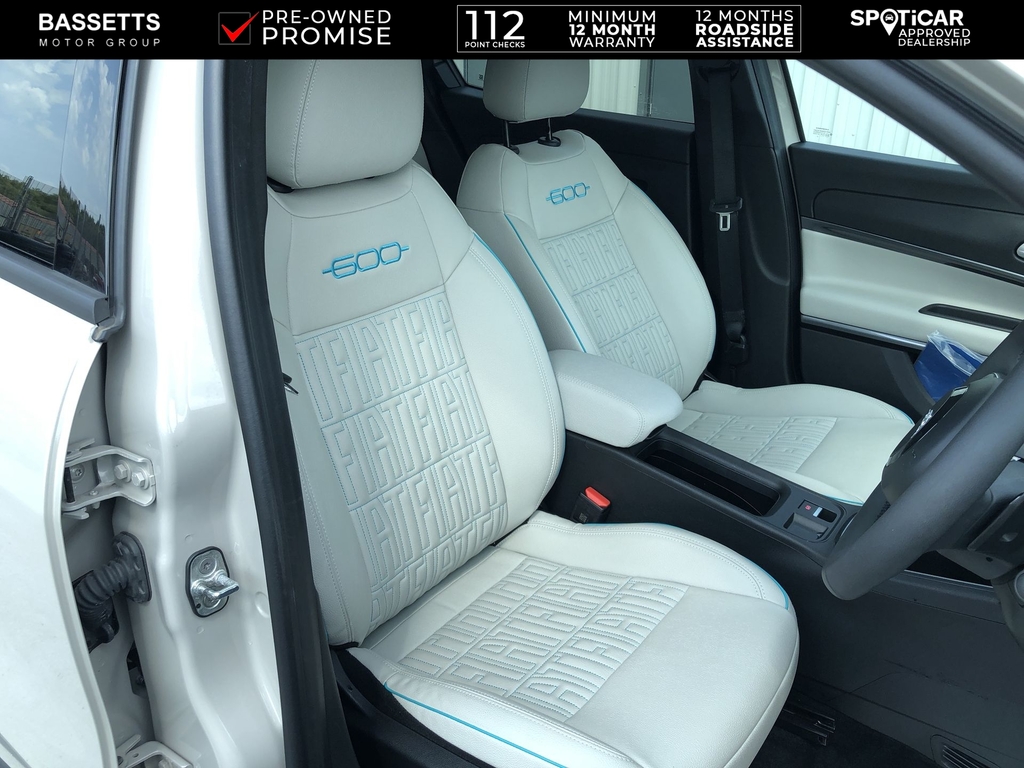 Fiat 600e 54Kwh La Prima Black #20