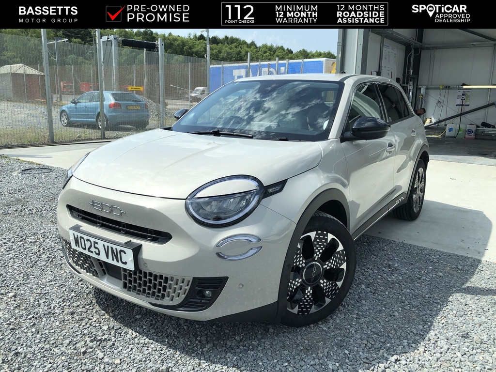 Fiat 600e 54Kwh La Prima Black #11