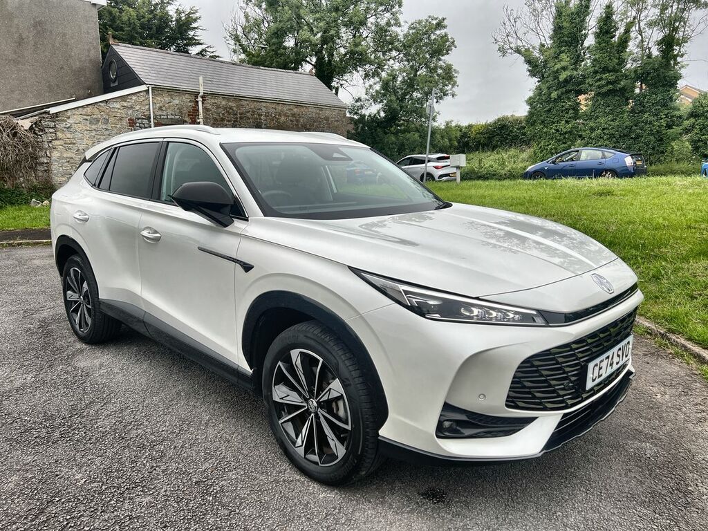 MG HS Trophy Dct White