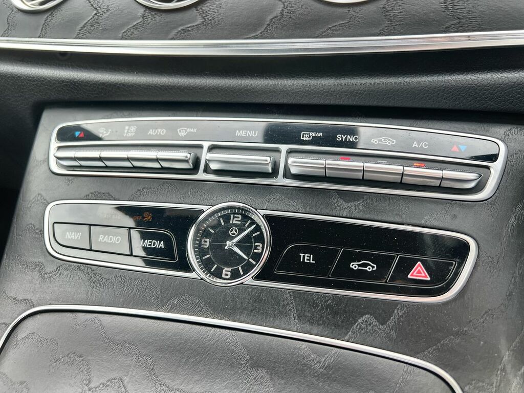 Mercedes-Benz E Class E 400 Amg Line D 4Matic Black #27