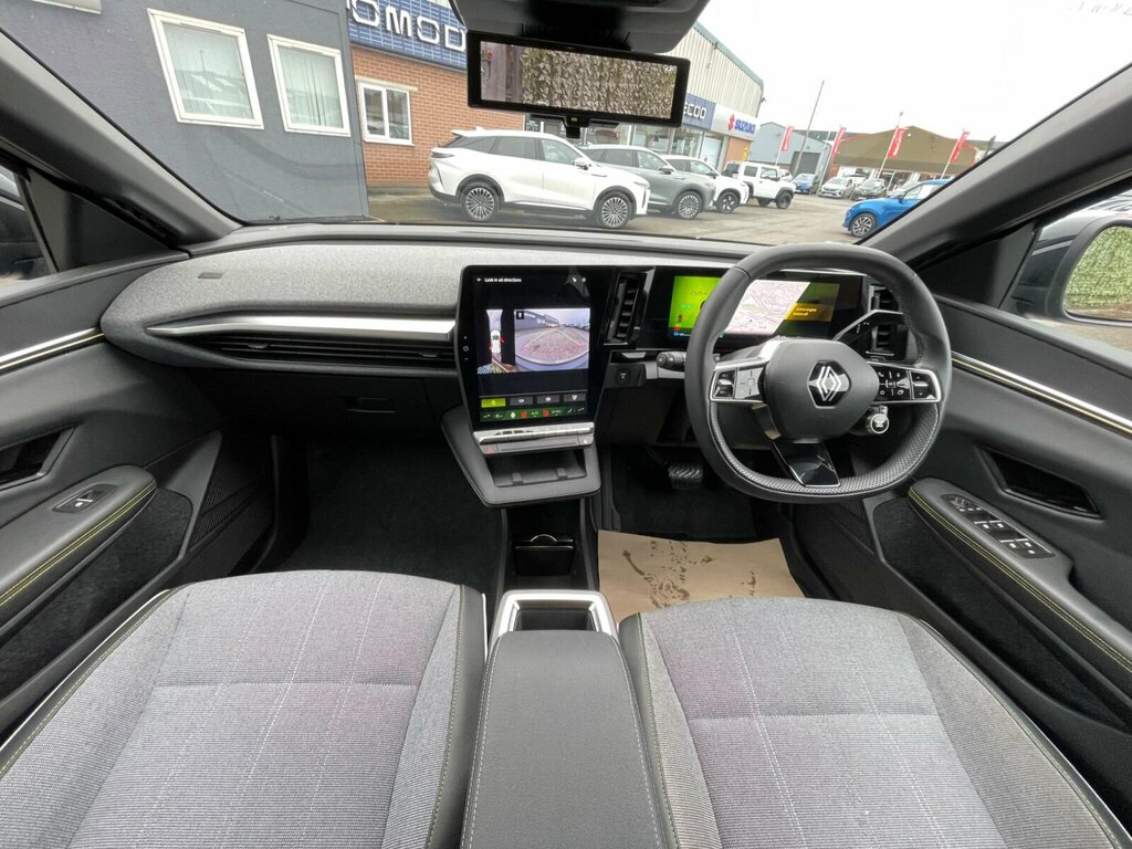 Renault Megane E-Tech 2025 25 Comfort  #9