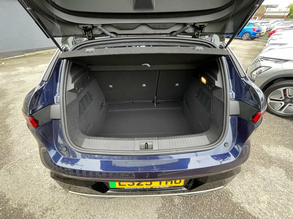 Renault Megane E-Tech 2025 25 Comfort  #26
