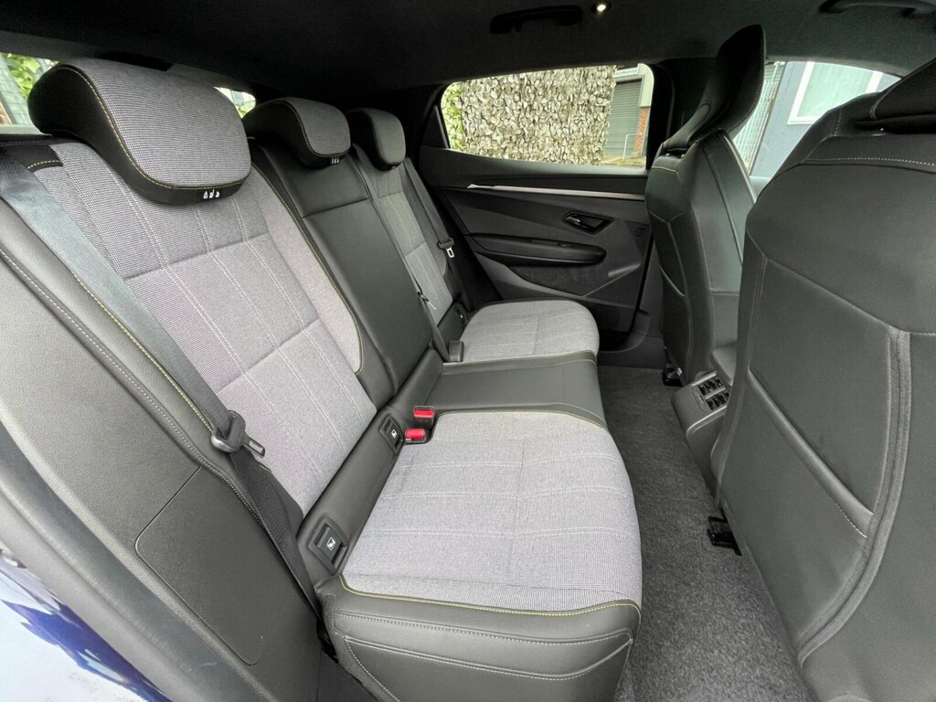 Renault Megane E-Tech 2025 25 Comfort  #10