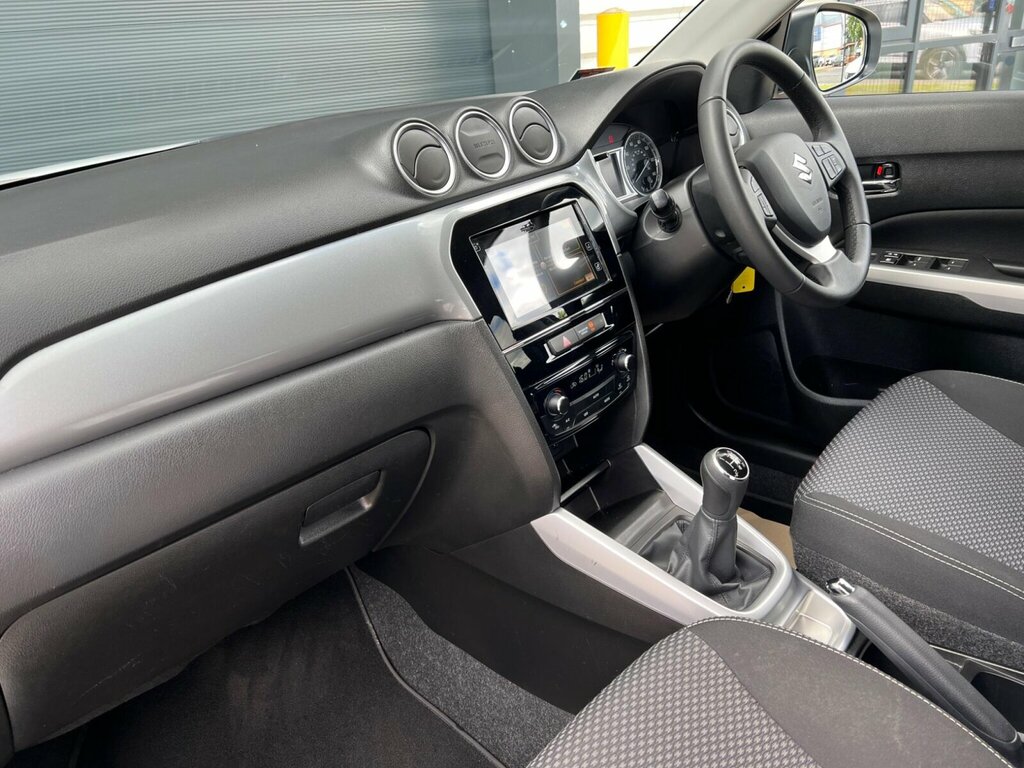 Suzuki Vitara 1.6 Sz-t Euro 6 Ss White #4
