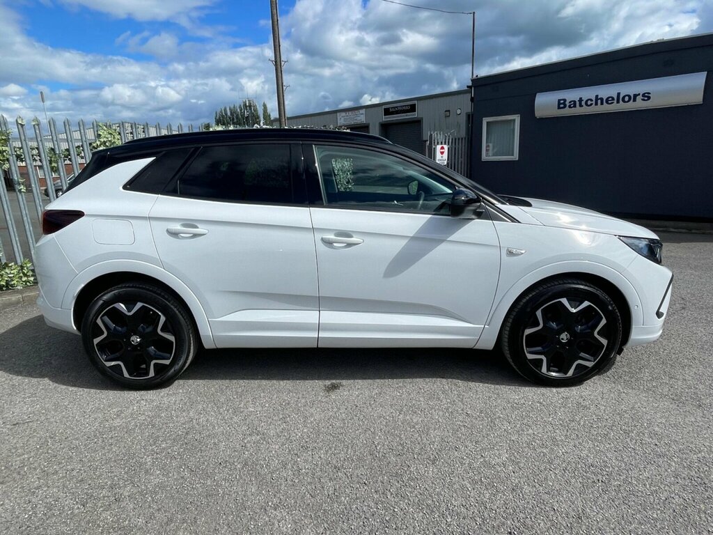 Vauxhall Grandland 1.2 Turbo Ultimate Euro 6 Ss MD72EMF White #6