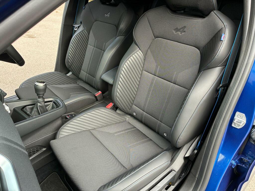 Renault Clio Renault Clio 1.0 Tce 90 Techno Esprit Alpine Blue #34