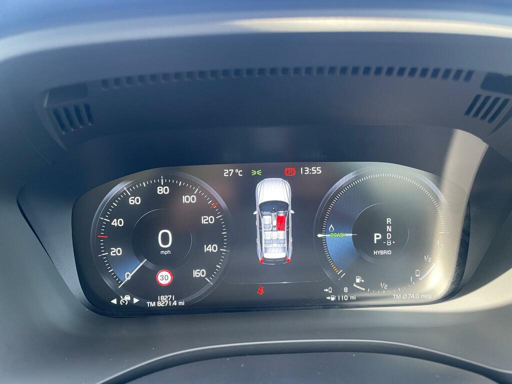Volvo XC60 Core B5 250 Hp Grey #39