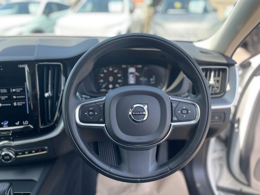 Volvo XC60 Core B5 250 Hp Grey #41
