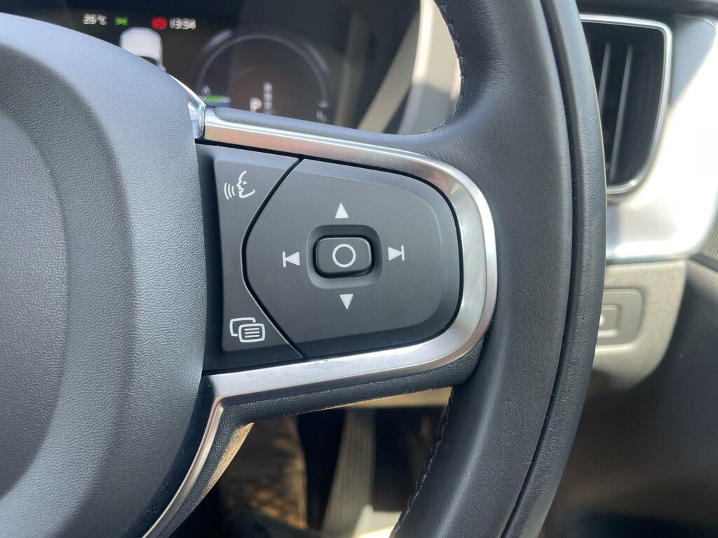 Volvo XC60 Core B5 250 Hp Grey #20