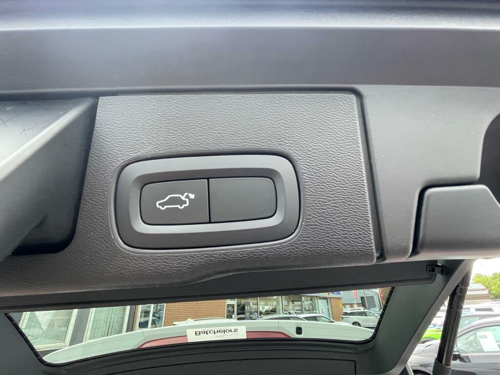 Volvo XC60 Core B5 250 Hp Grey #24