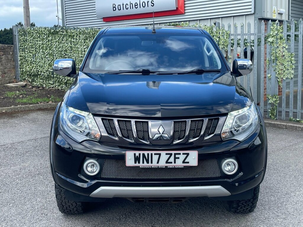 Mitsubishi L200 2.4 Di-d Dc Barbarian 4Wd Euro 6 Black #2