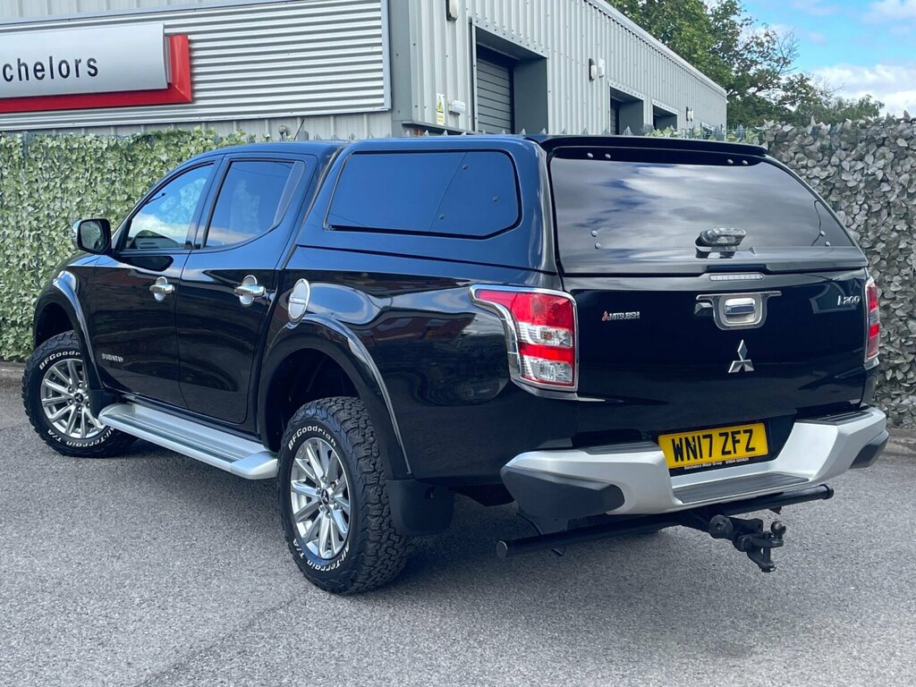Mitsubishi L200 2.4 Di-d Dc Barbarian 4Wd Euro 6 Black #3