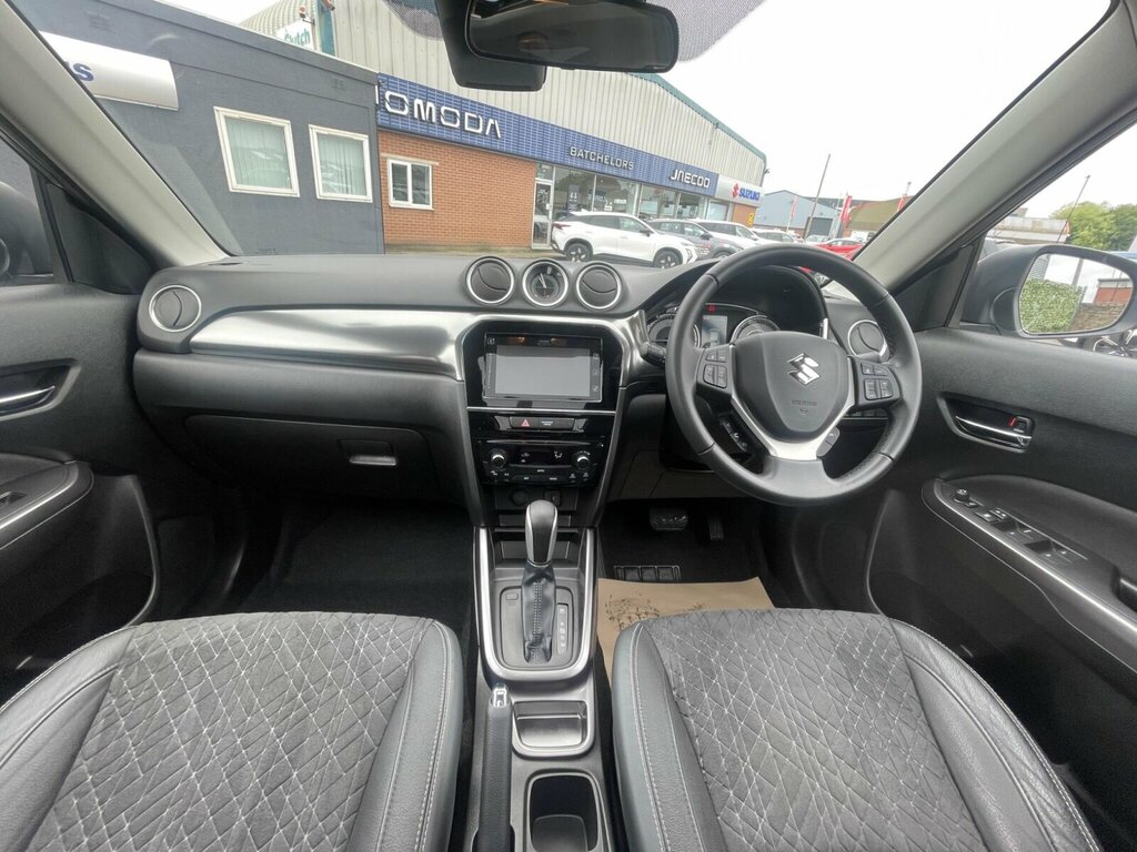 Suzuki Vitara Sz-t Boosterjet Red #11