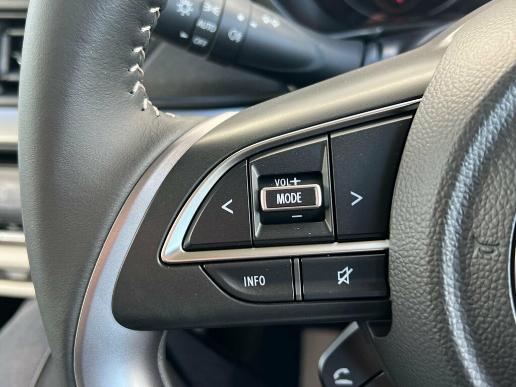Suzuki Swift 1.2 Mild Hybrid Ultra Allgrip Black #17
