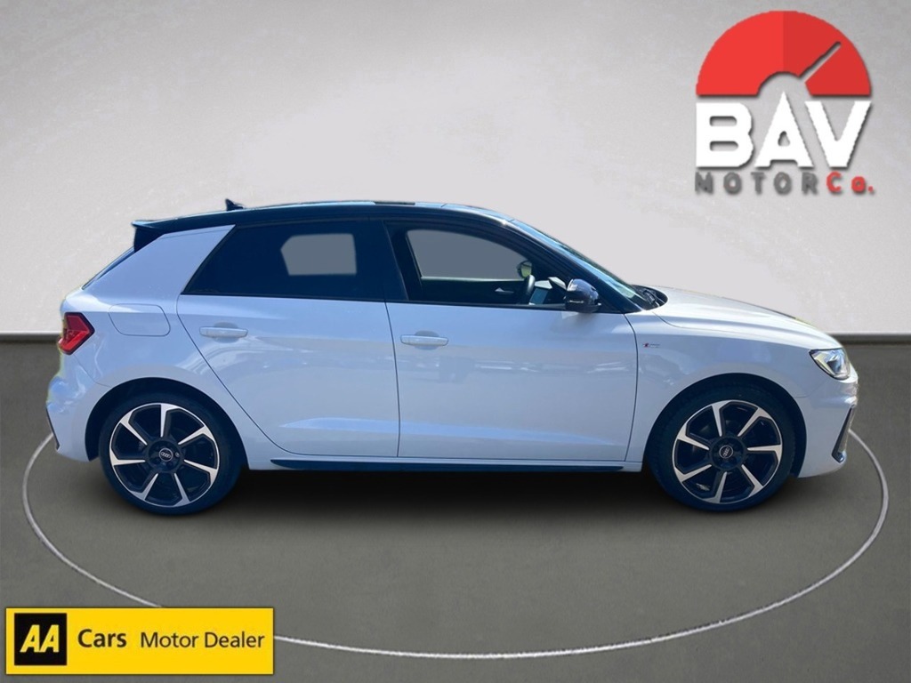 Audi A1 Tfsi Black Edition CP22BNN White #2