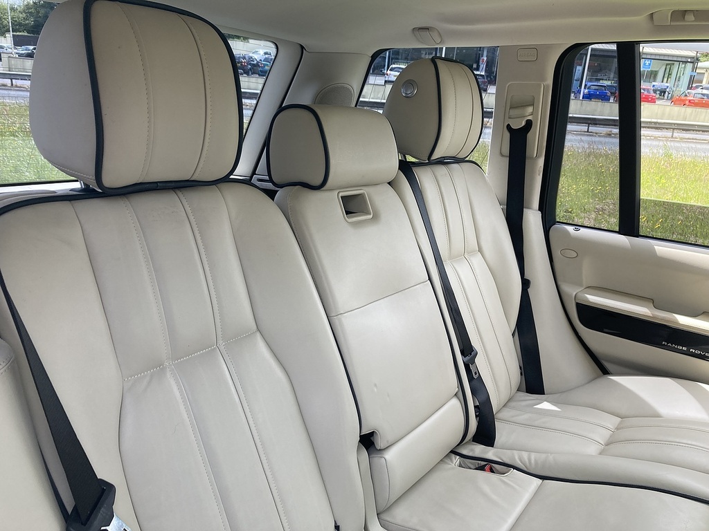 Land Rover Range Rover 4.4 Tdv8 Vogue 313 Bhp Black #11