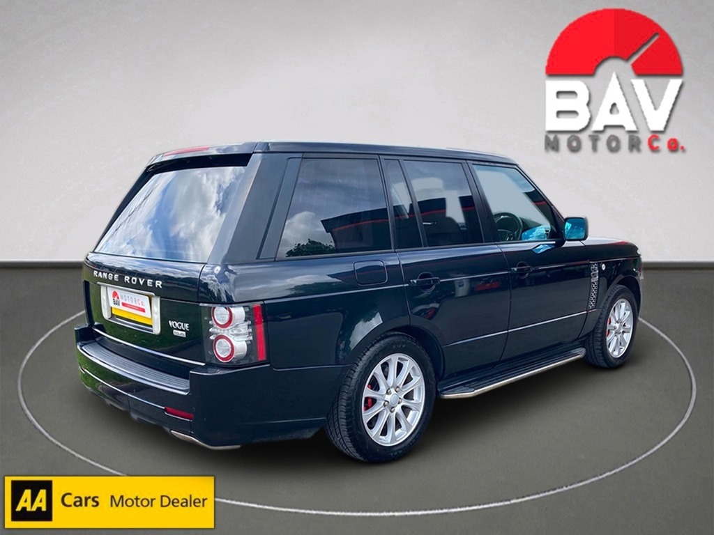 Land Rover Range Rover 4.4 Tdv8 Vogue 313 Bhp Black #3