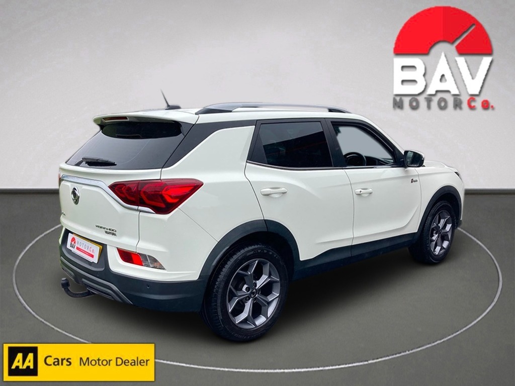 SsangYong Korando Ventura White #3