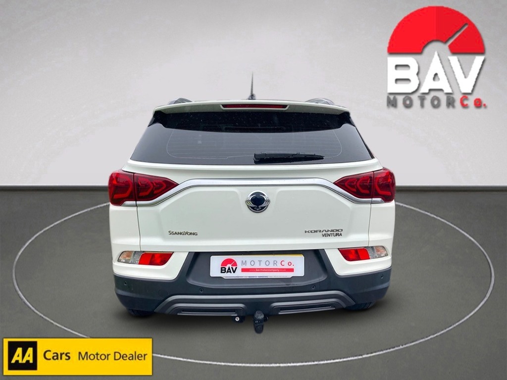 SsangYong Korando Ventura White #4