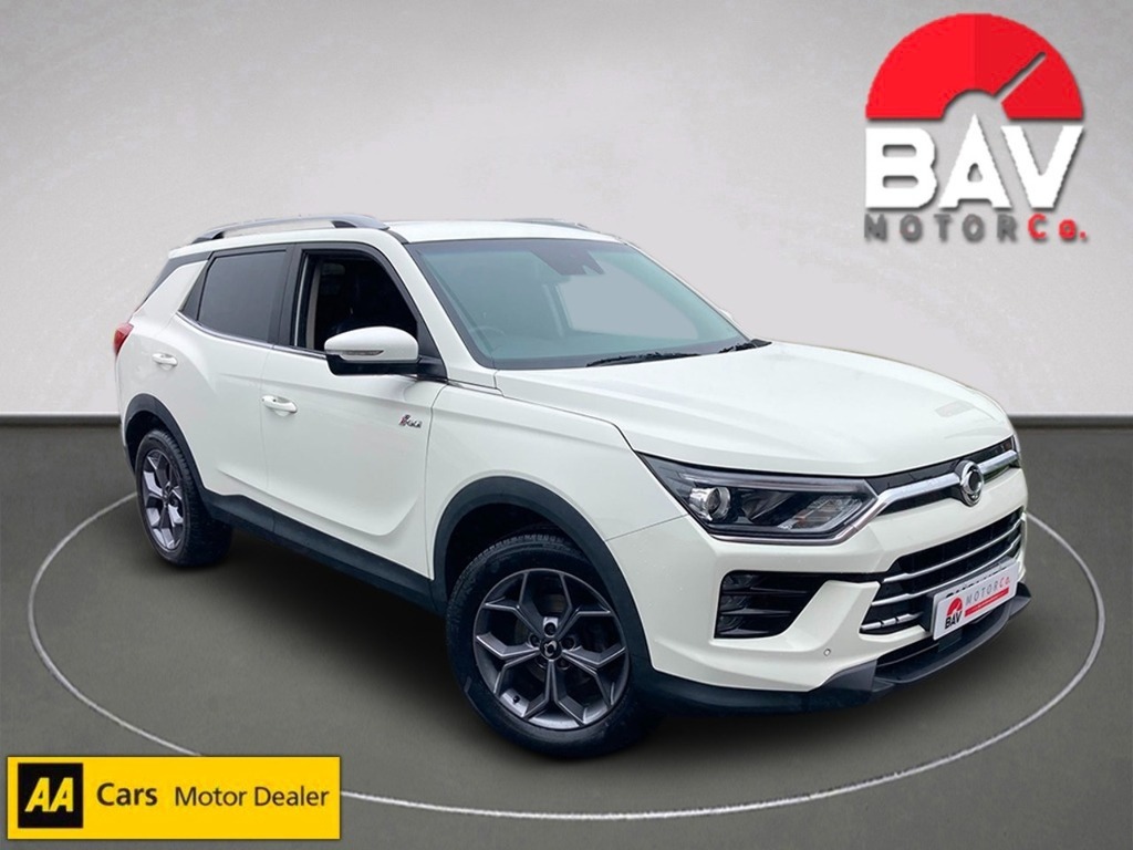 SsangYong Korando Ventura White