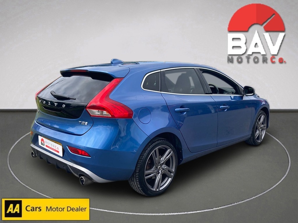 Volvo V40 T2 R-design Pro Blue #3