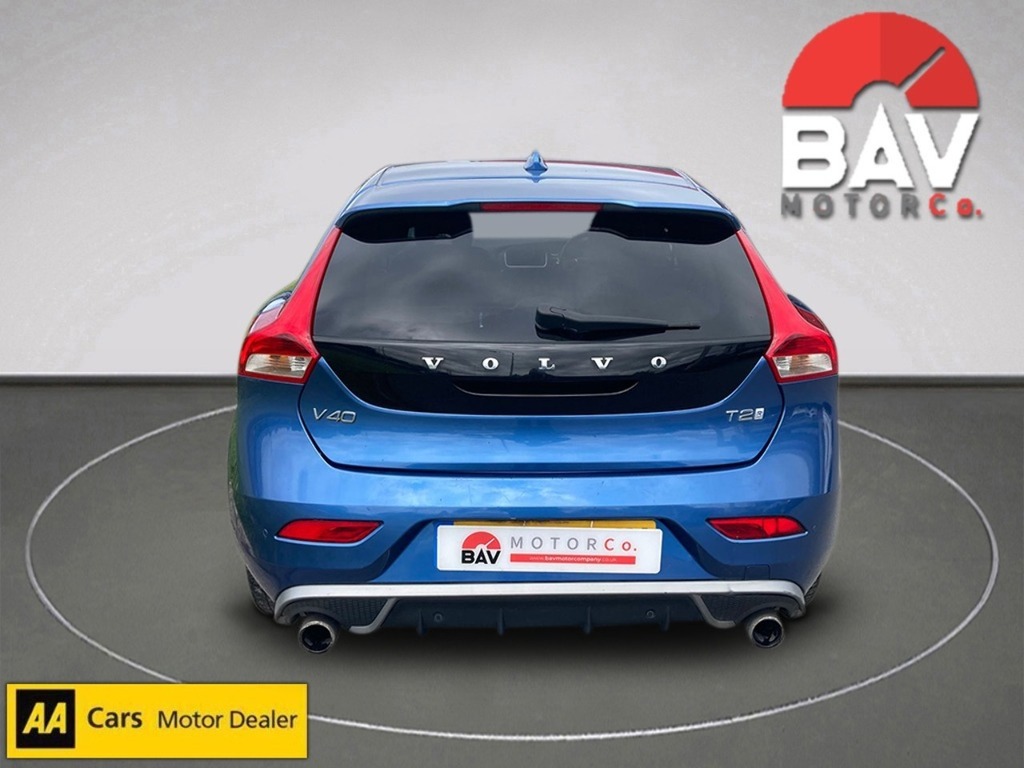 Volvo V40 T2 R-design Pro Blue #4