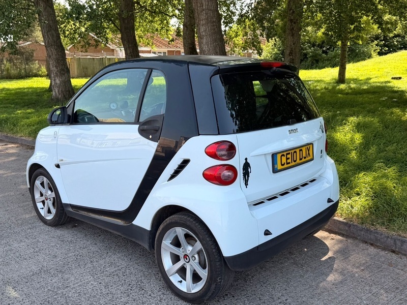 Smart Fortwo Coupe 0.8 Cdi Pulse Coupe White #5
