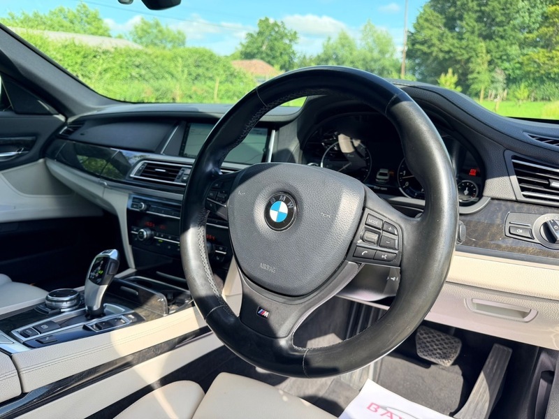BMW 7 Series 740D M Sport  #11