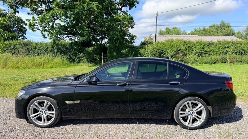 BMW 7 Series 3.0 740I M Sport Black #4