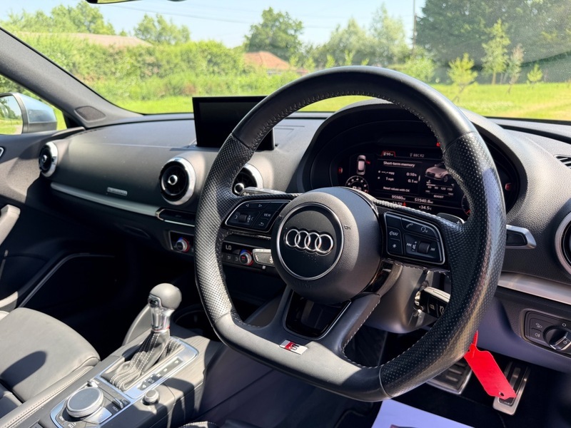 Audi S3 Sportback Black Edition Tfsi 300 Ps S Tronic Red #13