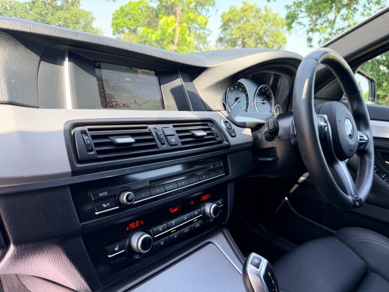 BMW 5 Series 535D M Sport Step White #16