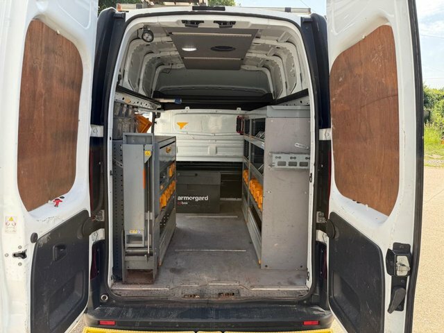Vauxhall Vivaro Cdti 2900 Biturbo Ecotec White #4