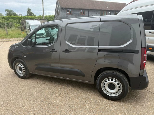 Vauxhall Combo-e Life Prime 7.4Kwcharger BF73FKM Grey #2