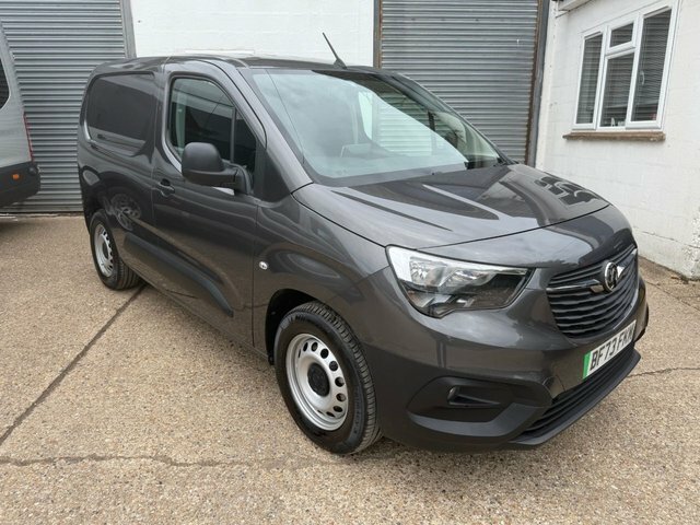 Vauxhall Combo-e Life Prime 7.4Kwcharger Grey