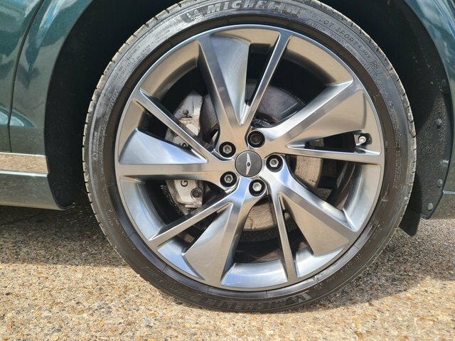 Genesis GV70 Luxury Suv Green #5