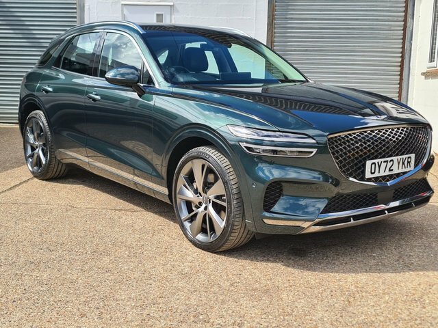 Genesis GV70 Luxury Suv Green #3