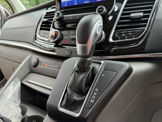 Ford Tourneo Custom 2.0 Ecoblue 185Ps Lr 8 Seater Titanium Grey #29