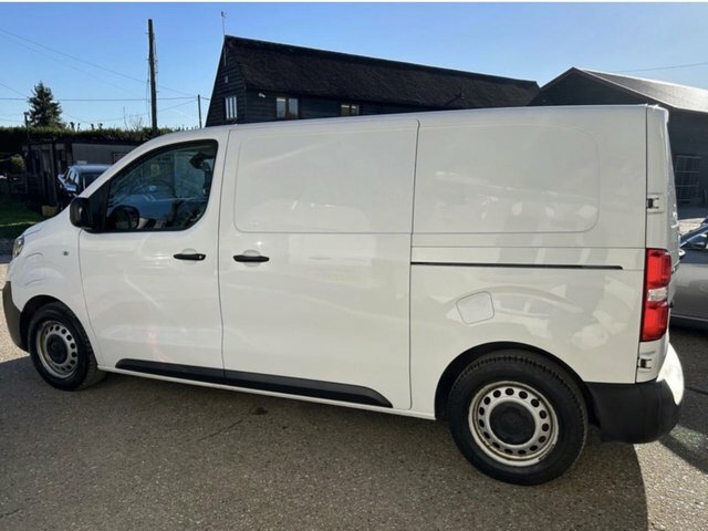 Peugeot E-Expert 1000 50Kwh Professional Standard White #2
