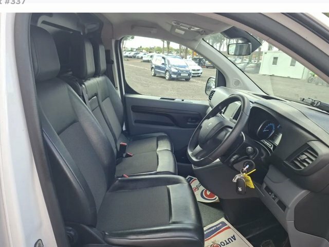 Peugeot E-Expert 1000 50Kwh Professional Standard White #3